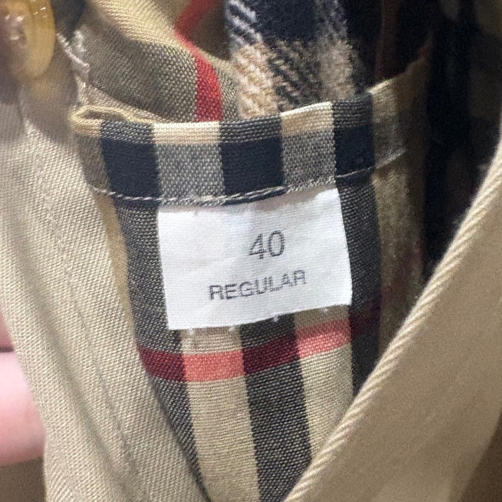 Burberry Vintage Trench Coat – Size 40 Regular – Zip-In Nova Check Liner - Picture 4 of 16